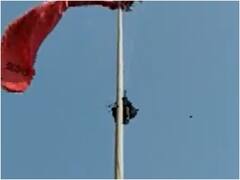 पैराग्लाइडिंग के दौरान हुआ हादसा, एक महिला और एक शख्स लाइट पोल पर फंसे, देखें वीडियो