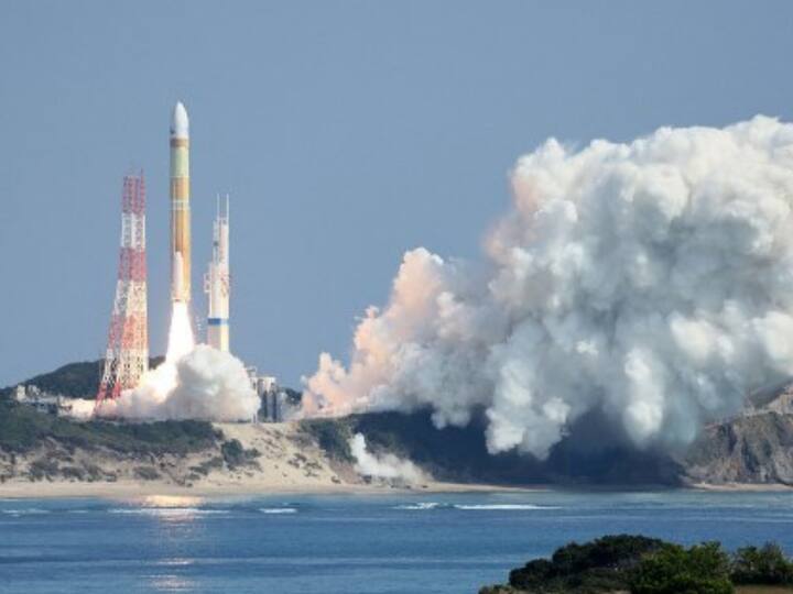 Japan Destroys New H3 Rocket Hours After Liftoff Following Second-Stage Engine Failure Japan Destroys New H3 Rocket Hours After Liftoff Following Second-Stage Engine Failure