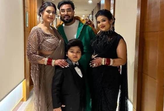 अरमान मलिक जो कि एक प्रैंक युटयुबर है और आए दिन अपने यूट्यूब चैनल से कोई ना कोई इंटरेस्टिंग वीडियो शेयर करते रहते हैं. अरमान को अपने फैन्स के द्वारा भी काफी सपोर्ट मिलता है. (Photo- Instagram)