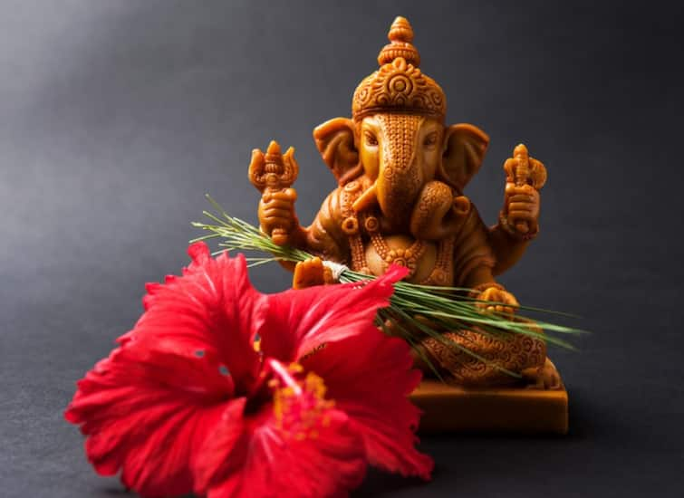 GANESHOTSAV 2023 ganpati atharvashirsha meaning in marathi detail marathi news Ganeshotsav 2023 :  गणपतीची महती आणि स्तुती, नेमका काय आहे अर्थ गणपती अथर्वशीर्षाचा?