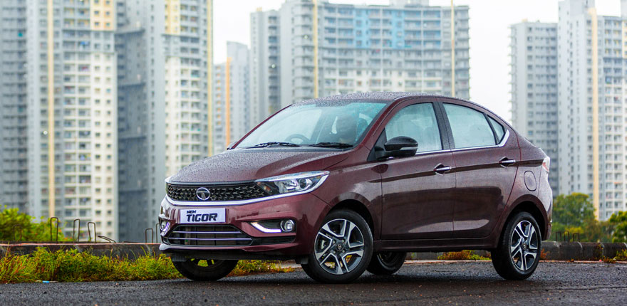 Tata Car Discount Offers: अपनी इन कारों पर तगड़े डिस्काउंट ऑफर्स दे रही है टाटा मोटर्स, जल्दी उठाएं मौके का फायदा