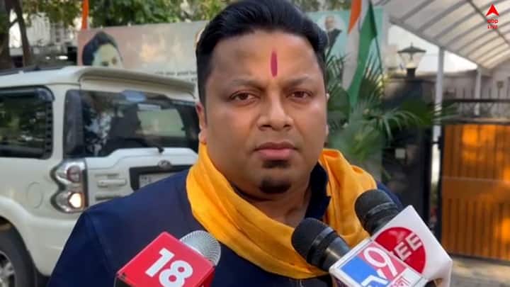 অনুব্রতকে অনুপমের পরামর্শ, 'অনুব্রতর পিঠে চড়াম চড়াম ঢাক বাজালেই হাঁড়ির খবর বেরোবে। এখনও সুযোগ আছে, রাজসাক্ষী হয়ে যান। এখনও সুযোগ আছে, রাজসাক্ষী হয়ে যান।'