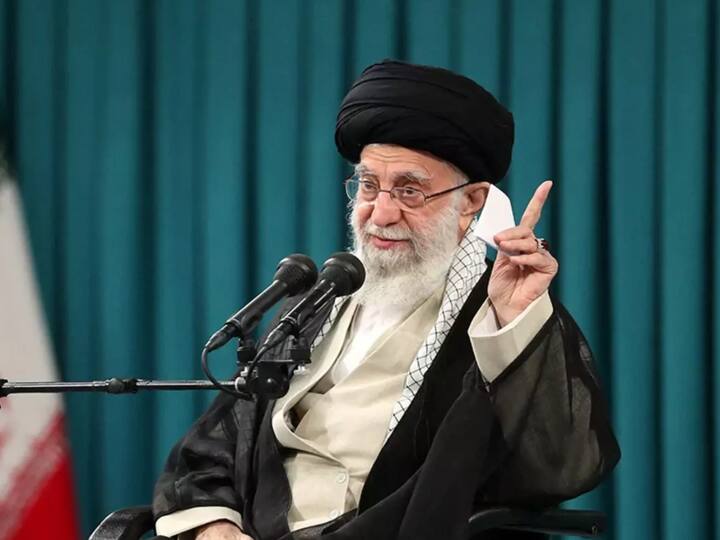 Iran Khamenei condemns schoolgirls poisoning assures death penalty says khameni பள்ளி மாணவிகளுக்கு விஷம் : ”குற்றவாளிகளுக்கு மரண தண்டனை உறுதி