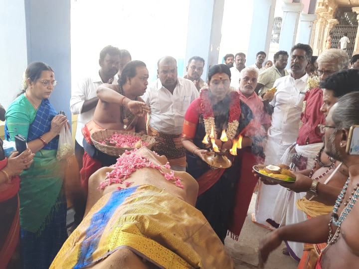 Durga Stalin Pooja: நீண்ட ஆயுள் வேண்டும் -  முதல்வரின் மனைவி துர்கா ஸ்டாலின் கணவருக்காக பீமரத சாந்தி யாகம்