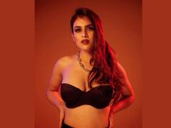 Neha Malik Photos: काळ्या रंगाची जादू, नेहा मलिकचा बिकिनीत हॉट लूक; पाहा फोटो