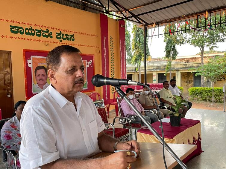 Karnataka BJP MLA Virupaksha Madal Corruption Says He Earned Seized Money Selling Betel Nuts Karnataka BJP MLA, Caught In Cash-For-Contract Scandal, Says He Earned Seized Money Selling Betel Nuts