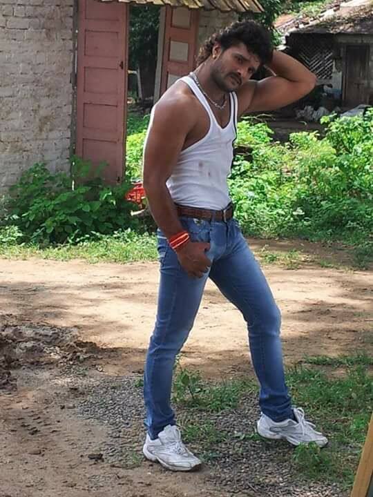 खेसारी लाल यादव अपने करियर के शुरुआती दौर में अपनी हर दूसरी फिल्म को थिएटर में प्रमोट करने जरूर पहुंचते थे लेकिन अब एक्टर ने थिएटर में प्रमोशन करना बंद कर दिया है.