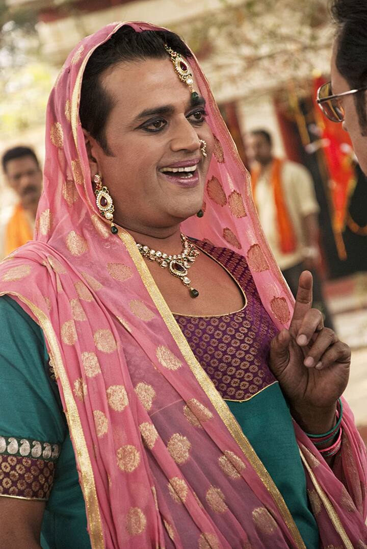 रवि किशन ने यह लुक अपनी फिल्म बुलेट राजा के लिए अपनाया था. एक्टर अपने किरदारों के साथ हमेशा एक्सपेरिमेंट करते नजर आते हैं.