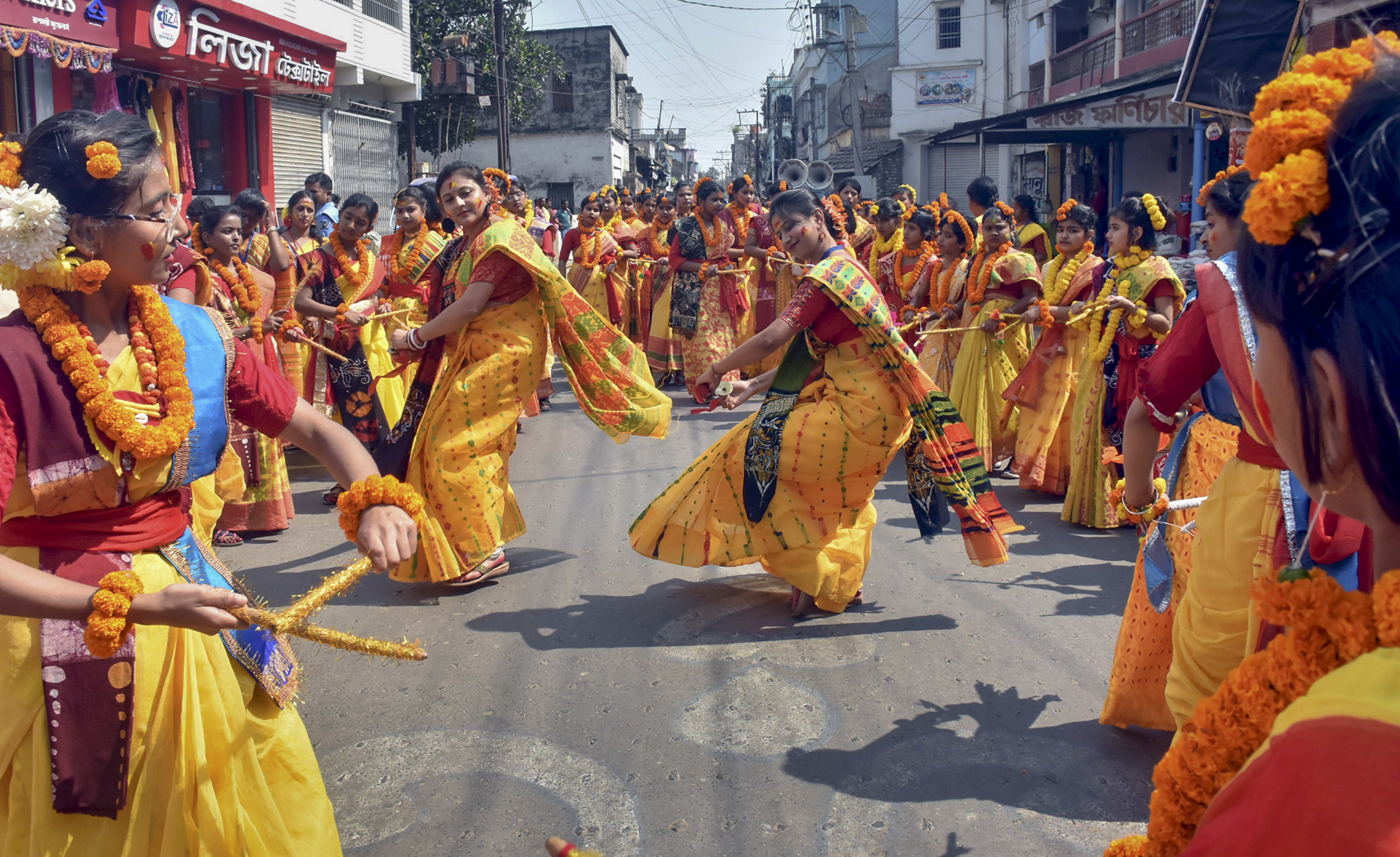 Holi 2023: India Rebounds From Pandemic As People Celebrate Festival Of Colours With Fervour