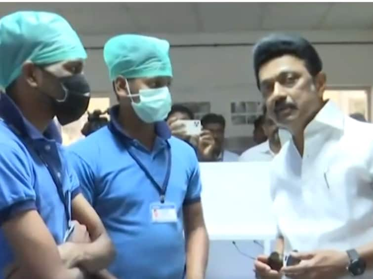 TN CM Stalin Interacts With Migrant Labourers Of Latex Unit TN CM Stalin Interacts With Migrant Labourers Of Latex Unit