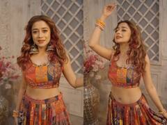 Poonam Pandey से लेकर देबीना-देबोलीना तक... ऐसे होली एंजॉय कर रहे सेलेब्स, फैंस को भी किया विश