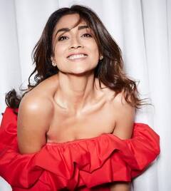 Shriya Saran: રેડ ડ્રેસમાં શ્રિયા સરનનો કાતિલ લૂક, તમે પણ પાર્ટીમાં કરી શકો છો ફોલો