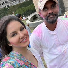 Sunny Leone Celebrates Holi With Family. Check Out Pics