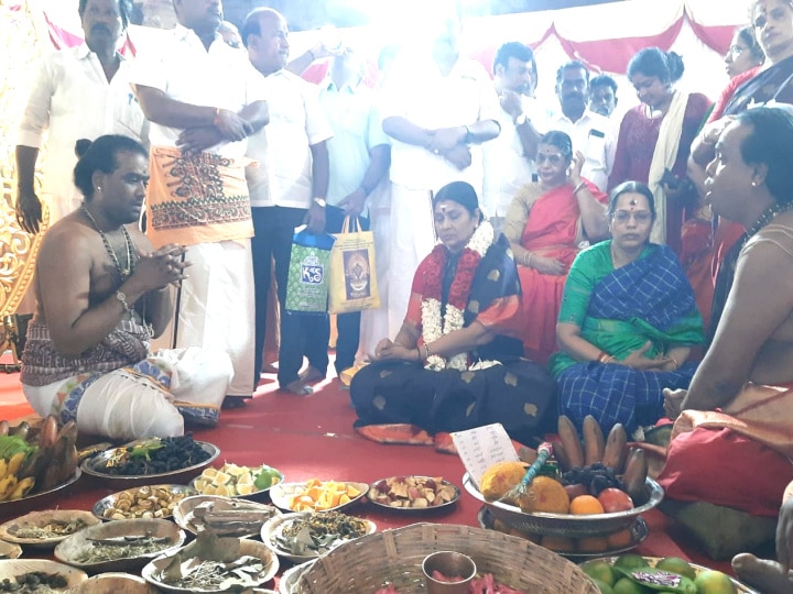 Durga Stalin Pooja: நீண்ட ஆயுள் வேண்டும் -  முதல்வரின் மனைவி துர்கா ஸ்டாலின் கணவருக்காக பீமரத சாந்தி யாகம்