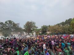 Pune Holi 2023 :  होली है! पुण्यात जल्लोषात कॉलेज तरुणांची धुळवड