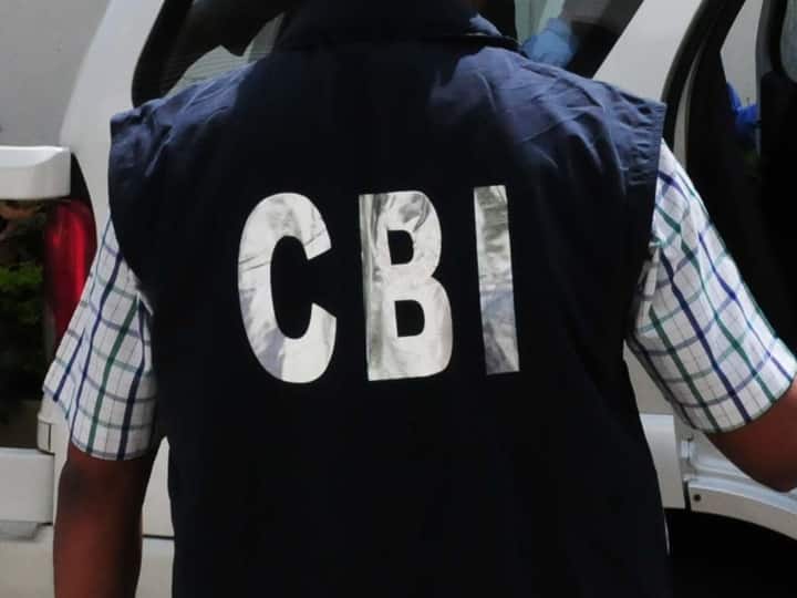 CBI PI Sandeep Kumar arrested IN gandhinagar CBI PI Arrested: ગાંધીનગરમાં CBIના અધિકારીની ધરપકડ, ઓફીસ પણ સીલ, ચોંકાવનારો છે મામલો