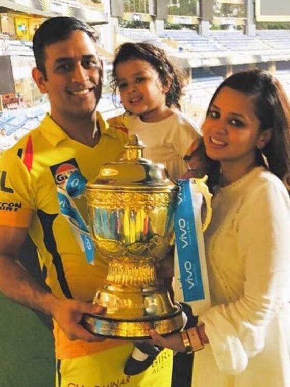 IPL में MS Dhoni के बड़े रिकार्ड्स