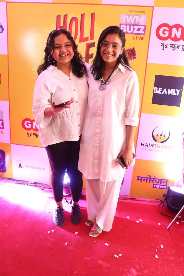 The event was also attended by Sumbul Touqeer Khan. All these Bigg Boss contestants were seen in all white ensemble. (All images: Manav Manglani)