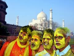 Holi In Pics:  उड़े रंग और गुलाल, चेहरों पर छाई खुशी, लद्दाख से कन्याकुमारी तक कुछ यूं मनी होली, देखें तस्वीरें