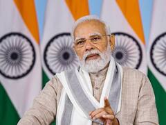 होली के रंगों के जश्न में डूबा देश, पीएम मोदी, अमित शाह, राहुल गांधी समेत इन नेताओं ने देशवासियों को दी होली की बधाई