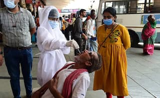 Ahmedabad Corona Cases: once again covid-19 cases spike in Ahmedabad city Ahmedabad Corona Cases: રાજ્યમાં 155 દિવસ બાદ કોરોનાના કેસ 100ને પાર, અડધાથી વધુ આ મોટા શહેરમાં