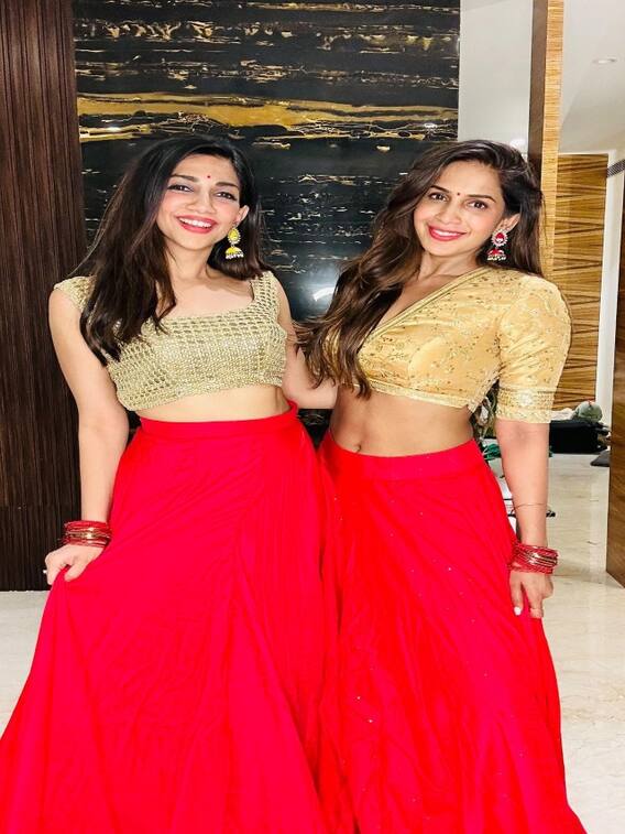 மாடர்ன் அழகிகளின் மால டம் டம்..சம்யுக்தா - விஜே பாவனாவின் சூப்பர் வீடியோ