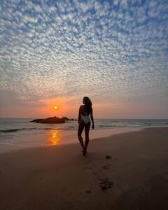 शाहिद कपूरची पत्नी मीरा राजपूतचा बिकिनी लूक, BOLDNESS च्या बाबतीत देतेय बॉलिवूड अभिनेत्रींना टक्कर