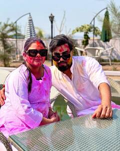 Holi 2023: यूट्यूबर अरमान मलिक ने दोनों प्रेग्नेंट पत्नियों के साथ खेली होली, सेलिब्रेशन की ये तस्वीरें हैं कमाल