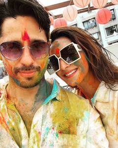 Bollywood Celebs Holi 2023: કિયારાથી લઈને કરીનાએ સાદી રીતે કરી હોળીની ઉજવણી, જુઓ તસવીરો