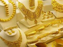 Gold, Silver Price :ஹேப்பி நியூஸ் மக்களே.. அதிரடியாக குறைந்த தங்கத்தின் விலை.. இன்றைய விலை நிலவரம் இதோ..