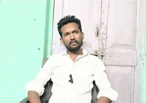 Solapur crime news A man beaten up by gang on suspicion of love jihad in Solapur Solapur Crime : सोलापुरात 'लव्ह जिहाद'चा संशय घेऊन टोळीकडून मारहाण, तरुणाचा आरोप
