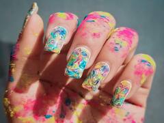 Holi 2023: होली के रंगों से नेल्स भला क्यों रहें अछूते, बना डालिए ये नेलआर्ट रंग की उमंग के साथ सेफ भी रहेंगे नाखून