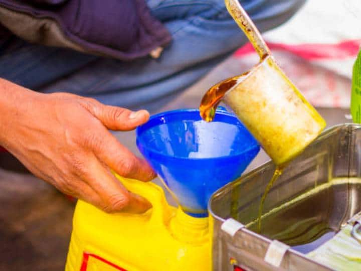 How to determine if your mustard oil is genuine or fake जिस सरसों तेल का आप यूज कर रहे हैं वह असली है या नहीं? ऐसे करें पता...