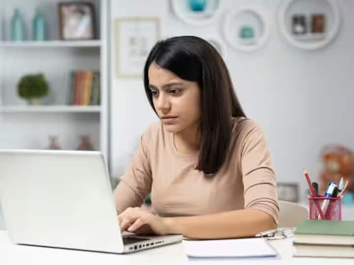 women-day-2023-these-banks-and-nbfcs-offer-higher-fd-rates-for-women-know-details Women's FD: এই ব্যাঙ্কগুলি মহিলাদের FD-তে দিচ্ছে দারুণ সুদ, জেনে নিন নাম