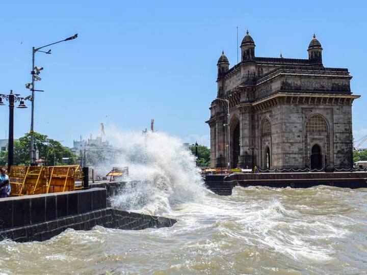 Gateway Of India: ऐतिहासिक गेटवे ऑफ इंडिया पर मंडरा रहा खतरा, पुरातत्व विभाग ने जारी की रिपोर्ट Maharashtra Archaeological Department structural audit report of Gateway Of India in Mubai Shows danger looms ANN Gateway Of India: ऐतिहासिक गेटवे ऑफ इंडिया पर मंडरा रहा खतरा, पुरातत्व विभाग ने जारी की रिपोर्ट