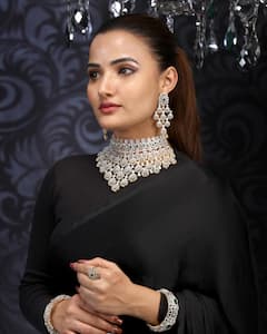 BiggBoss Siri: నలుపు చీరలో వెండి జ్యూయలరీతో రాణిలా వెలిపోతున్న బిగ్‌బాస్ సిరి