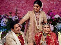 In Photos: 'एक-दूजे के लिए', आकाश और श्लोका अंबानी की दूसरी वेडिंग एनिवर्सरी आज, यहां देखे खास तस्वीरें