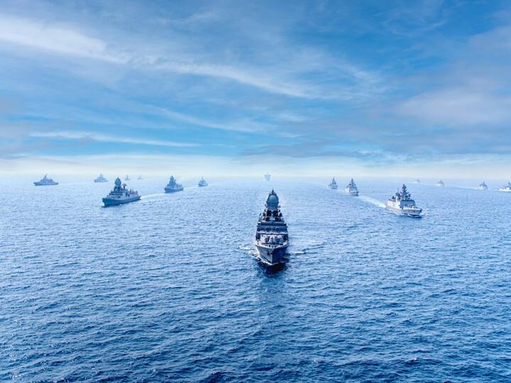 The Defence Minister also stated that he was fully reassured that Indian Navy was wholly capable of safeguarding India’s national interests in the maritime domain and will thwart the diabolical designs of any potential adversaries who seek to threaten India’s peaceful existence. (Image Source: Twitter | @ANI)