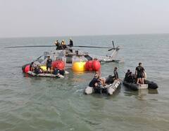 Indian Navy Helicoptor : Mumbai Coast లో నేవి హెలికాఫ్టర్ Emergency Landing | ABP Desam