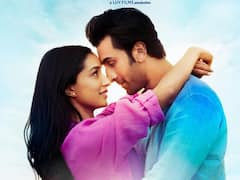 মুক্তি পেল রণবীর-শ্রদ্ধার 'তু ঝুঠি ম্যায় মক্কার', প্রথম দিনে কত আয়?