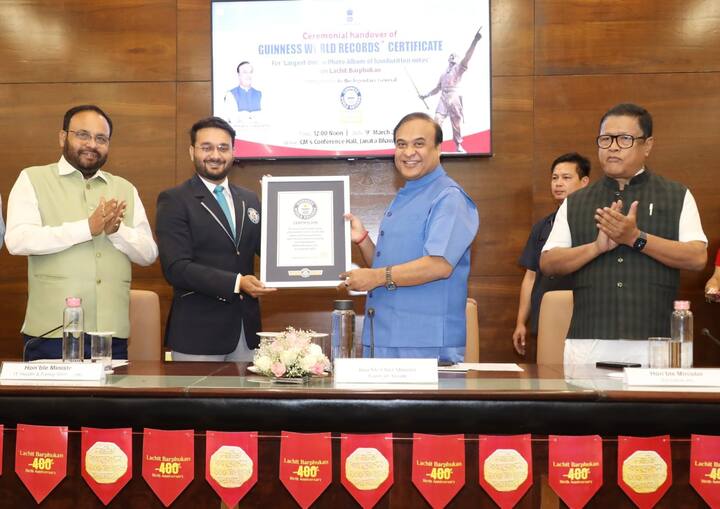 Assam Enters Guinness World Records For 42.9 Lakh Essays On Lachit Borphukan Assam Enters Guinness World Records For 42.9 Lakh Essays On Lachit Borphukan