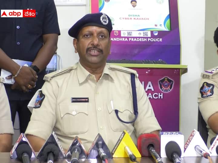 Blade Batch East Godavari ASP Venkateswara Rao reveals rumours on blade Batch crimes DNN Blade Batch News: అంతా తూచ్‌ ! రాజమండ్రిలో బ్లేడ్‌ బ్యాచ్‌ దాడి అంటూ నాటకాలు - దిమ్మతిరిగే ట్విస్ట్