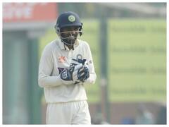 केएस भरत ने ड्रॉप किया एक आसान कैच, फैन्स ने ट्विटर पर किया ट्रोल और ऋषभ पंत को किया याद