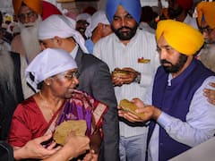 President Droupadi Murmu Pays Obeisance At Golden Temple During Her Day-Long Visit To Amritsar. SEE PICS
