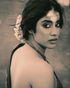 Janhvi Kapoor In Saree : చీరలో జాన్వీ కపూర్ - ఎన్టీఆర్ 30 కోసమేనా?