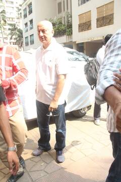 Satish Kaushik Demise: Anupam Kher, Raj Babbar, And Other Celebs Reach Actor's Residence