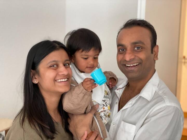 indian couple child story parents battle custody of 2 year old daughter in Germany due child protection rights ANN NGO वाले उठा ले गए, नहीं दे रहे वापस, जर्मनी में अपनी 2 साल की बेटी को गले लगाने के लिए तरस रहा भारतीय कपल