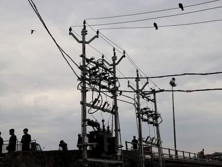 Night-Time Power Cuts. Lack Of Thermal, Hydropower Capacity May Lead To Outages This Summer: Report Night-Time Power Cuts. Lack Of Thermal, Hydropower Capacity May Lead To Outages This Summer: Report