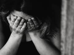 టెన్త్ క్లాస్ విద్యార్థుల ఘాతుకం! తోటి బాలికపై గ్యాంగ్ రేప్ - వీడియోలు తీసి మళ్లీమళ్లీ