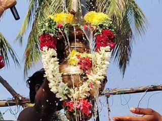 குளித்தலை அருகே வளையப்பட்டியில் ஸ்ரீ காளியம்மன் கோவில் குடமுழுக்கு விழா - திரளான பக்தர்கள் பங்கேற்பு